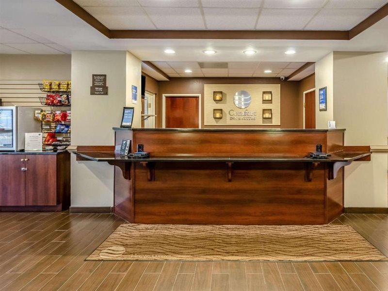 Comfort Inn & Suites Christiansburg I-81 Eksteriør bilde