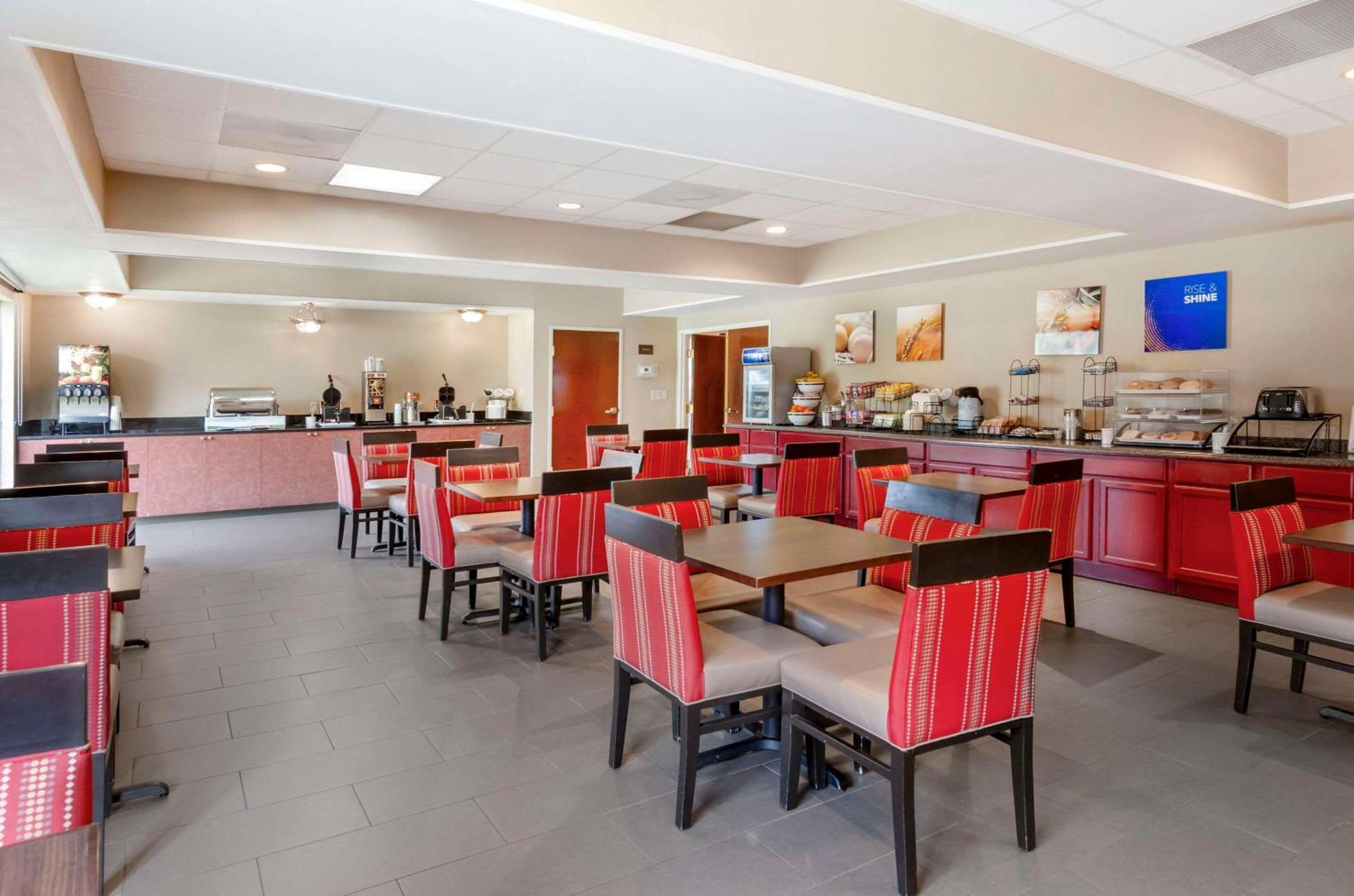 Comfort Inn & Suites Christiansburg I-81 Eksteriør bilde