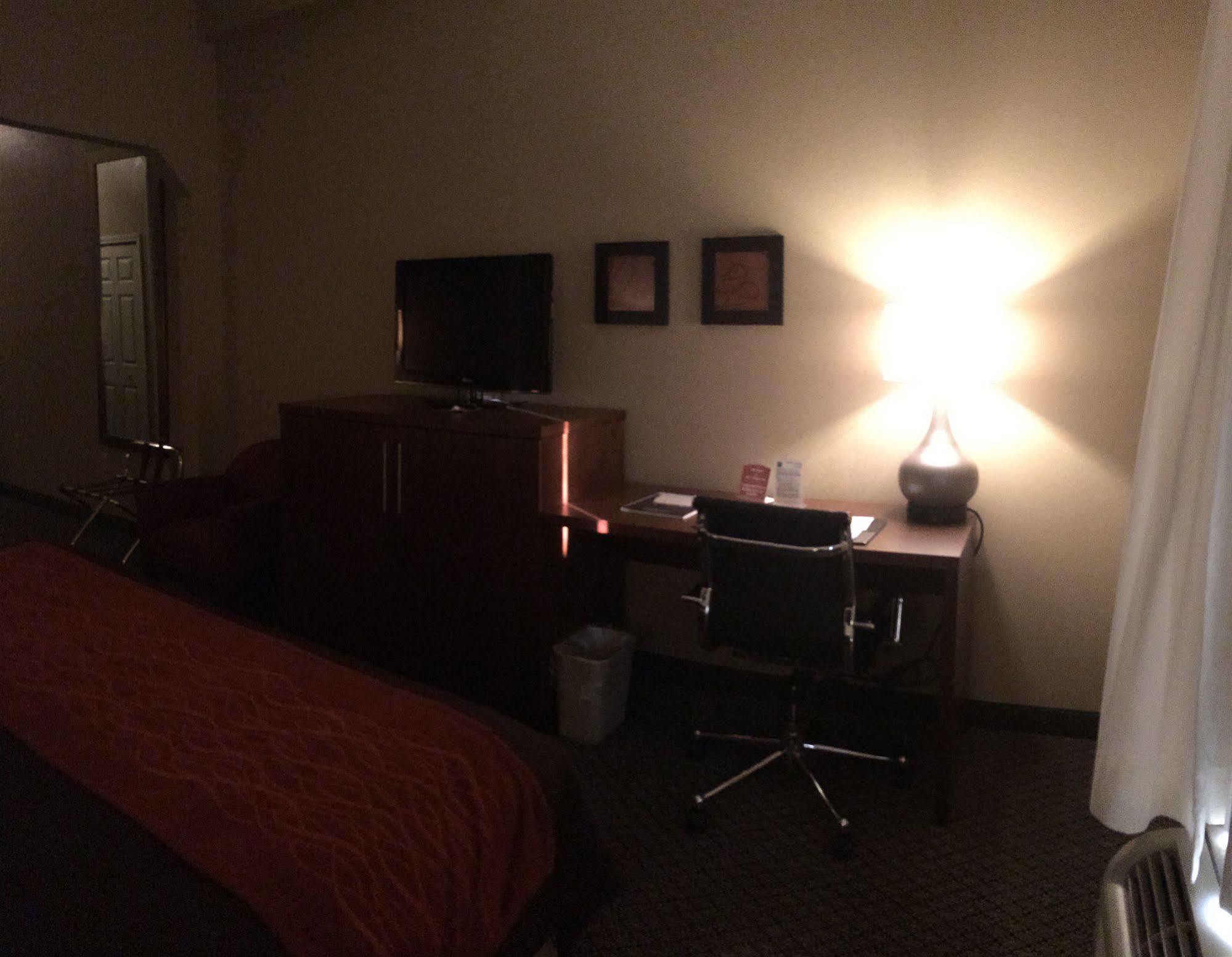 Comfort Inn & Suites Christiansburg I-81 Eksteriør bilde