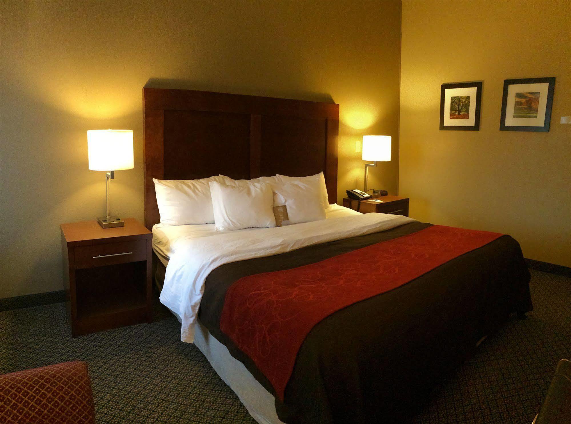 Comfort Inn & Suites Christiansburg I-81 Eksteriør bilde